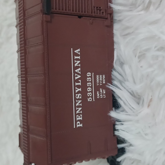 Lionel Box Car Trains Set of 2 - Picture 7 of 14